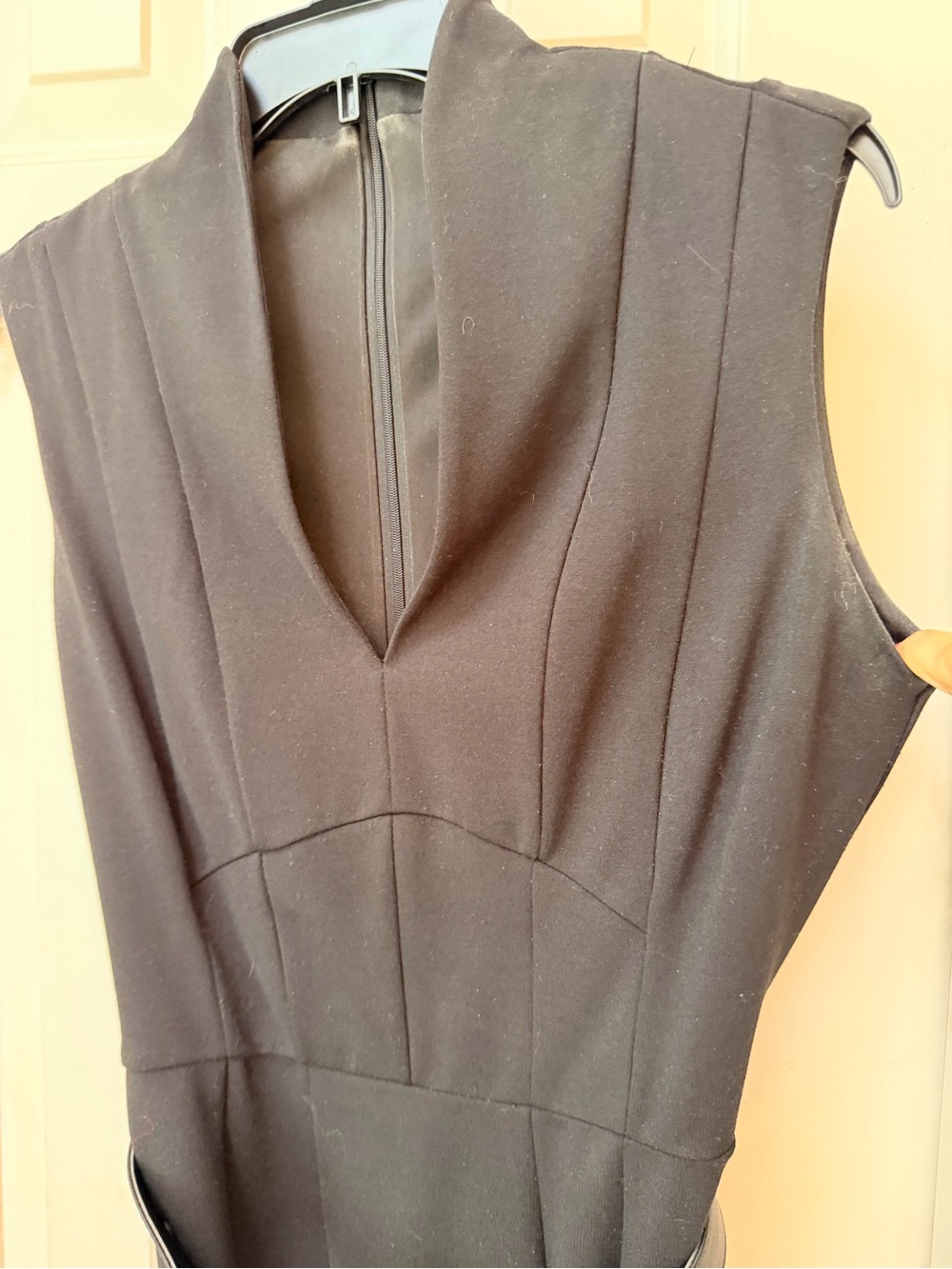 White House Black Market Black V-Neck Sleeveless Midi Dress with Wide Belt, Sz 6 - Picture 6 of 12